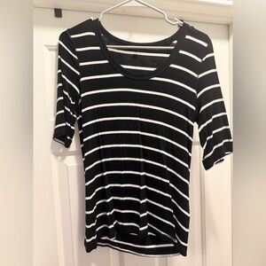 Cable & Gauge Black with White Stripes Women’s Top- Size Medium